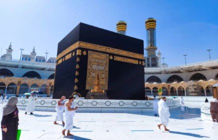 10 Nights 4 Star December Umrah Package 2026