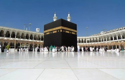 7 Nights 3 Star Birmingham Umrah Package 2026