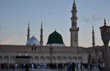 7 Nights 4 Star December Umrah Package 2026